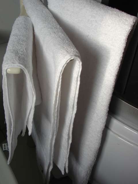 SET OF 3 TOWELS IN WHITE COTTON EGYPT